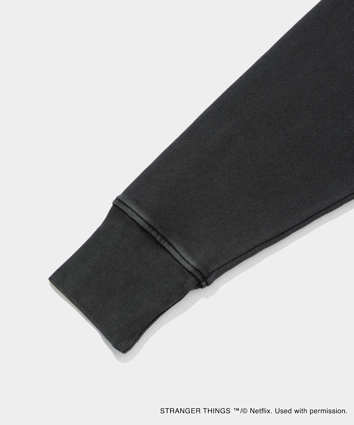 Pigment Stranger Things S5 Crewneck Sweat