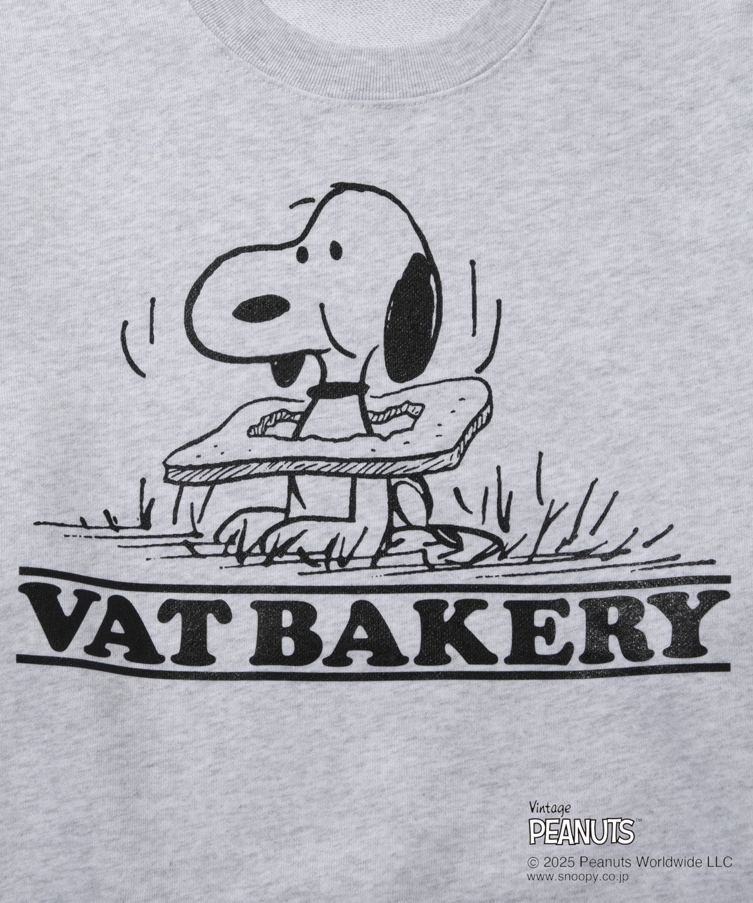 VAT BAKERY PEANUTS C/N SWEAT