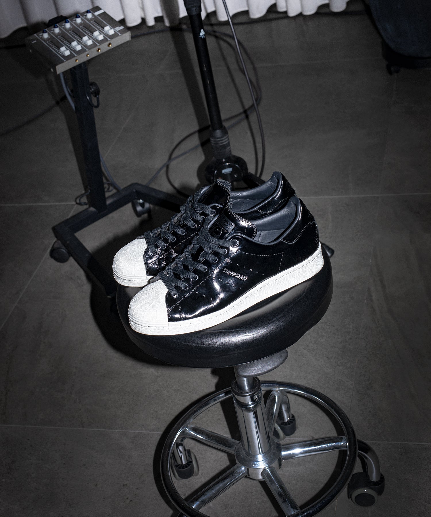 adidas Originals | V.A. SUPERSTAN