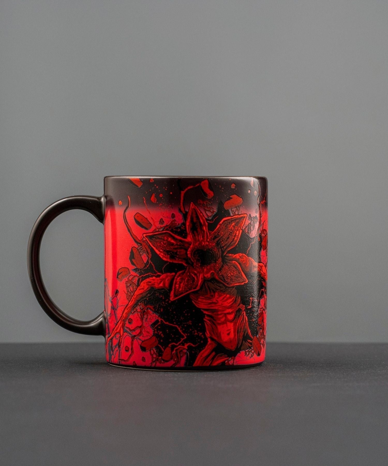 BIALETTI Mug Stranger Things