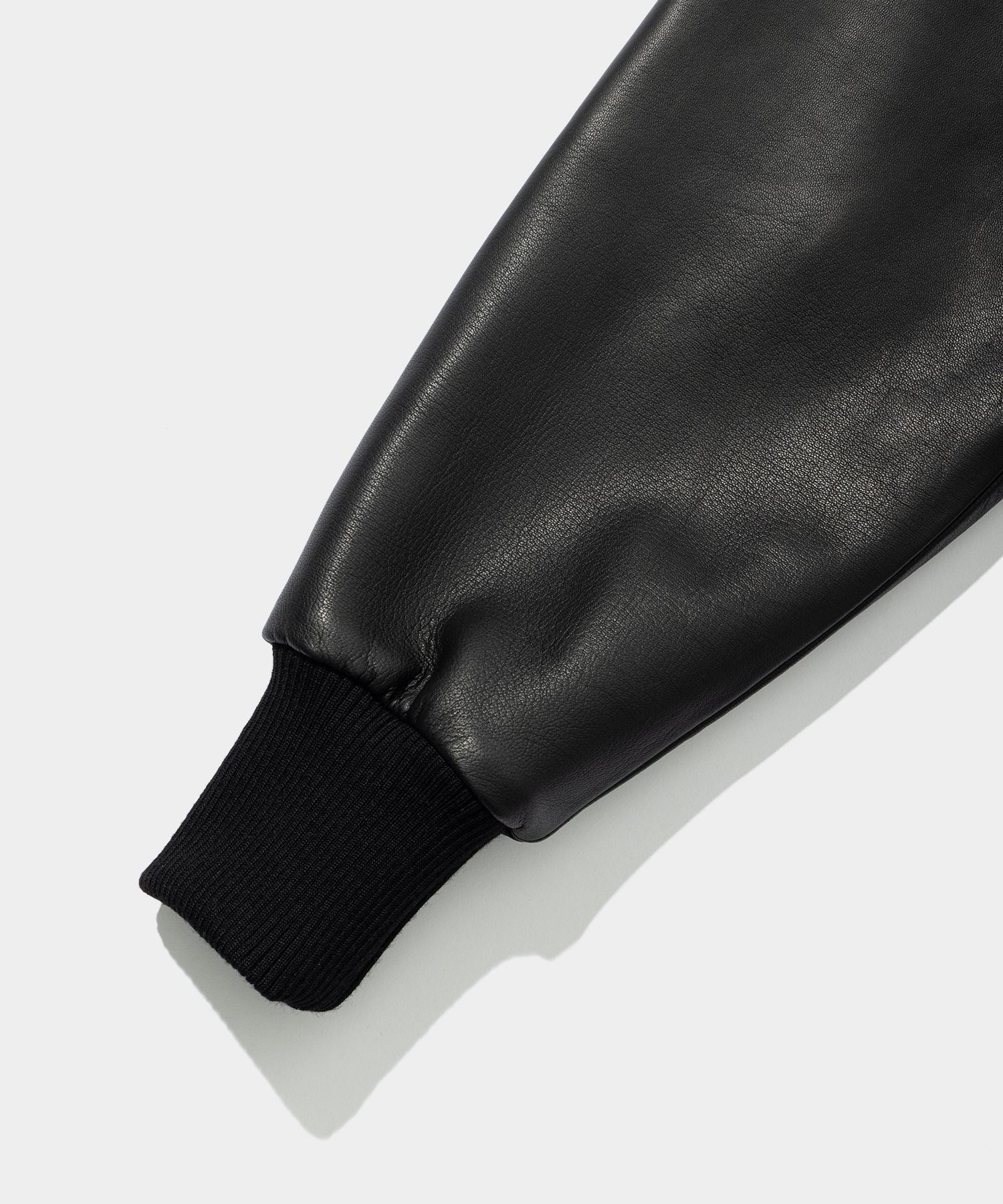 agnes b. AWARD SENGA PRESSION