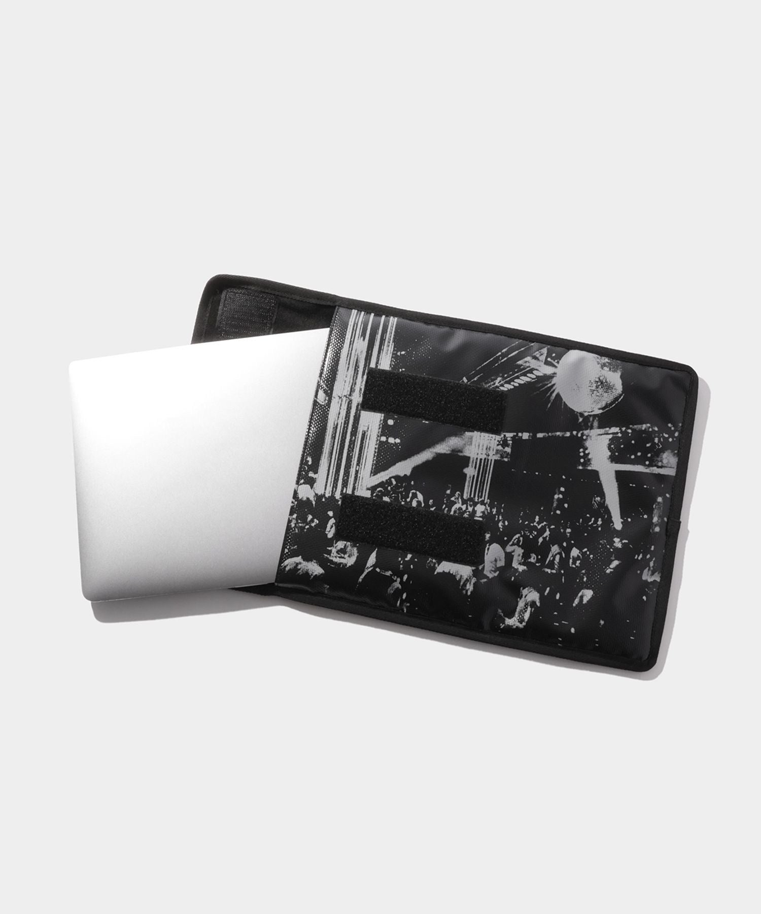 ODORIBA  DANCE HALL PC CASE- V.A. ONLINE STORE