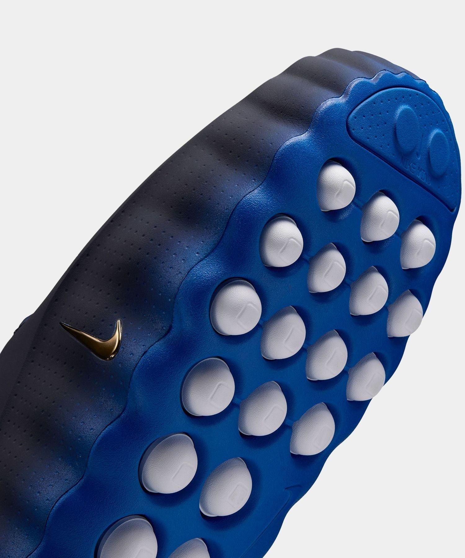 NIKE MIND 001 – V.A. TOKYO ONLINE STORE NIKE MIND 001 – V.A. TOKYO ONLINE STORE